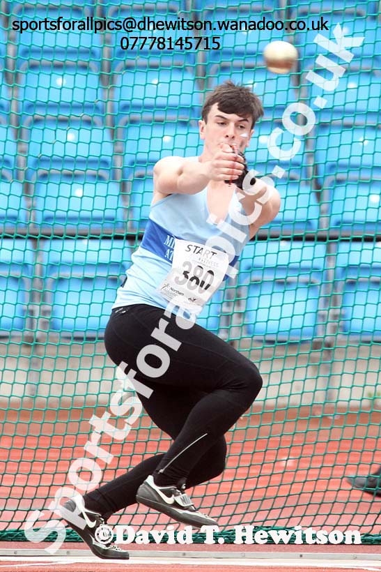Mens under-20s hammer, Northern Championships, Sport City, Manchester. Photo: David T. Hewitson/Sports for All Pics